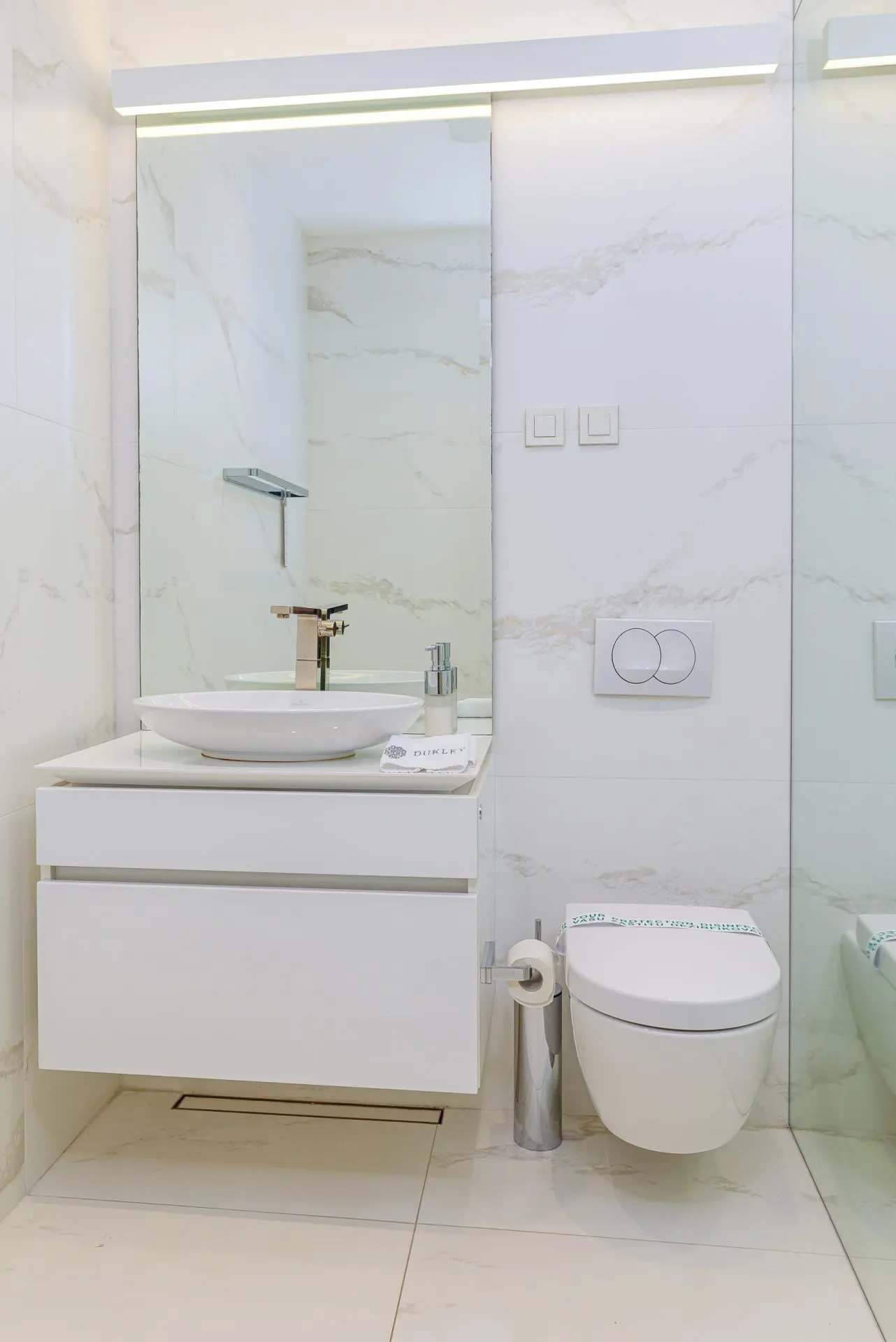 Luxurious and spacious apartment