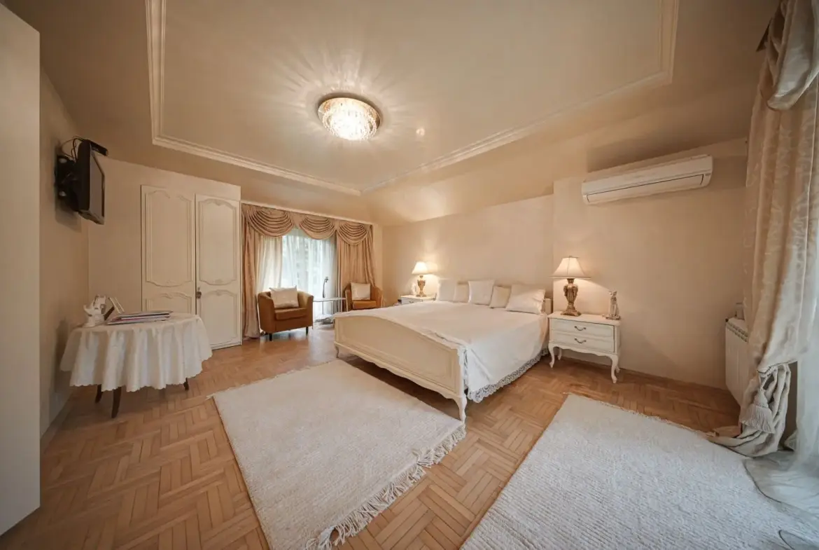 Aristocratic house in the metropolitan district of Boyana for sale
