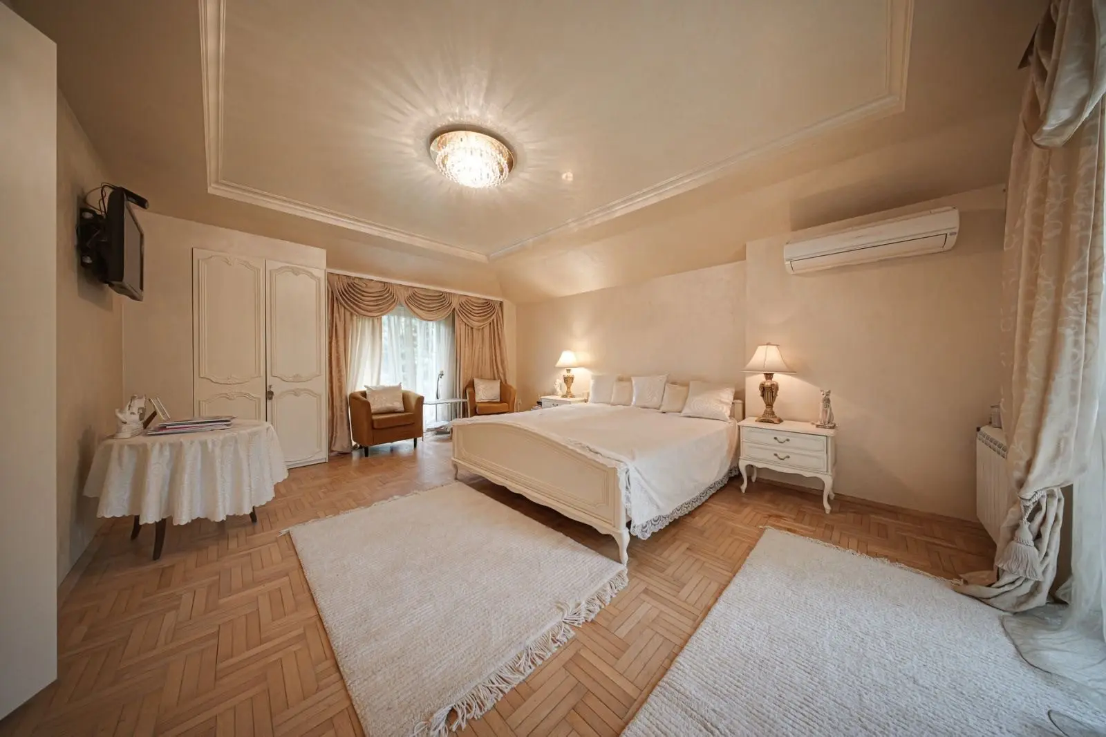 Aristocratic house in the metropolitan district of Boyana for sale