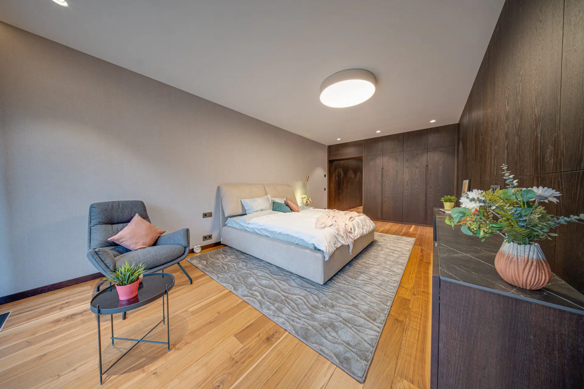 3d74cf6df1ba372047cf463eeb378fce Boutique maisonette on the shore of Lake Pancharevo