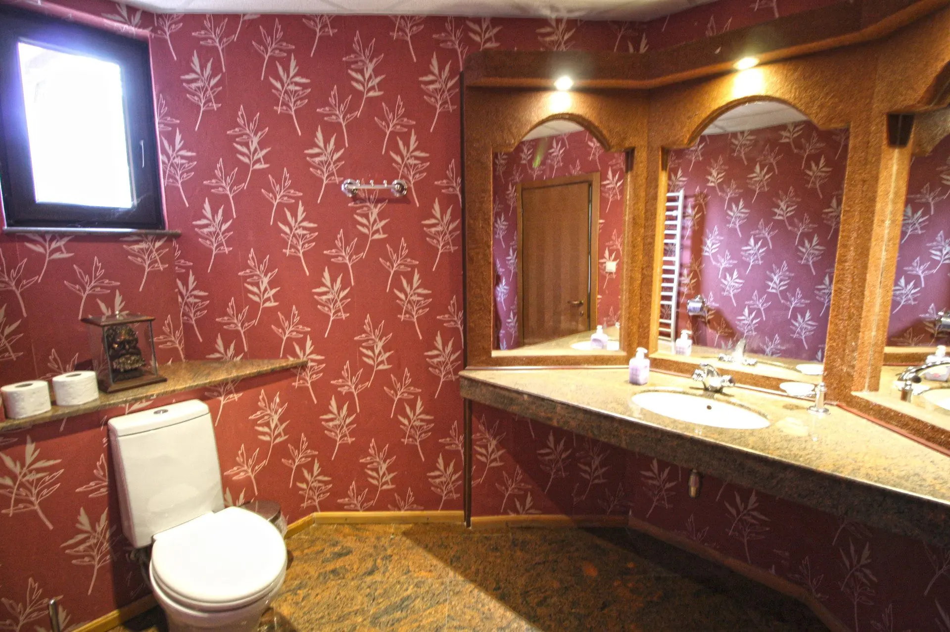 Spacious semi-furnished house in a gated community in Simeonovo.