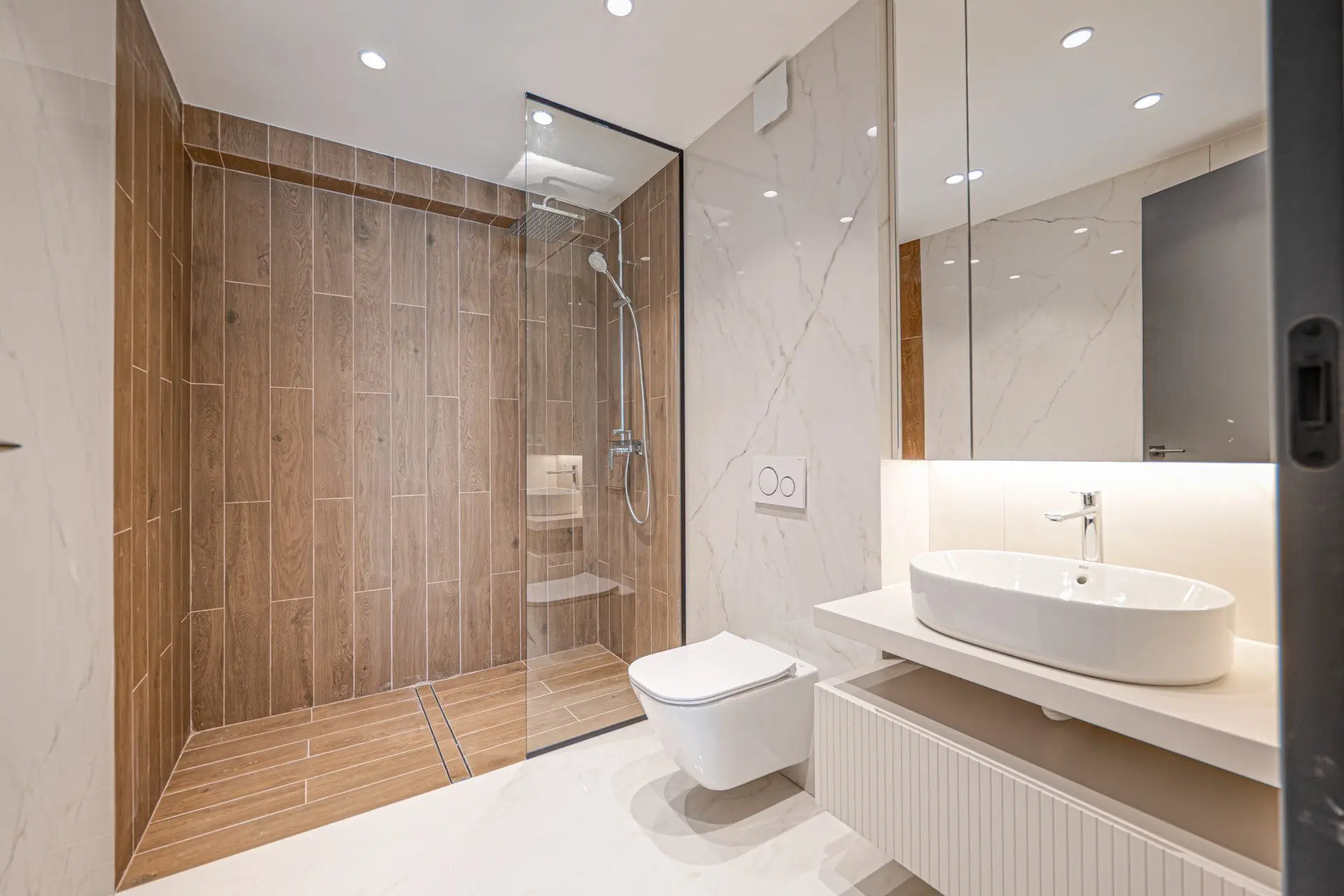 Three-bedroom apartment in a boutique building in Dragalevtsi near Britanica Park School