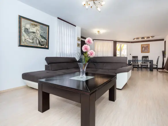 Exceptional standalone multifunctional building with outstanding investment potential in Sadiyski district, Plovdiv