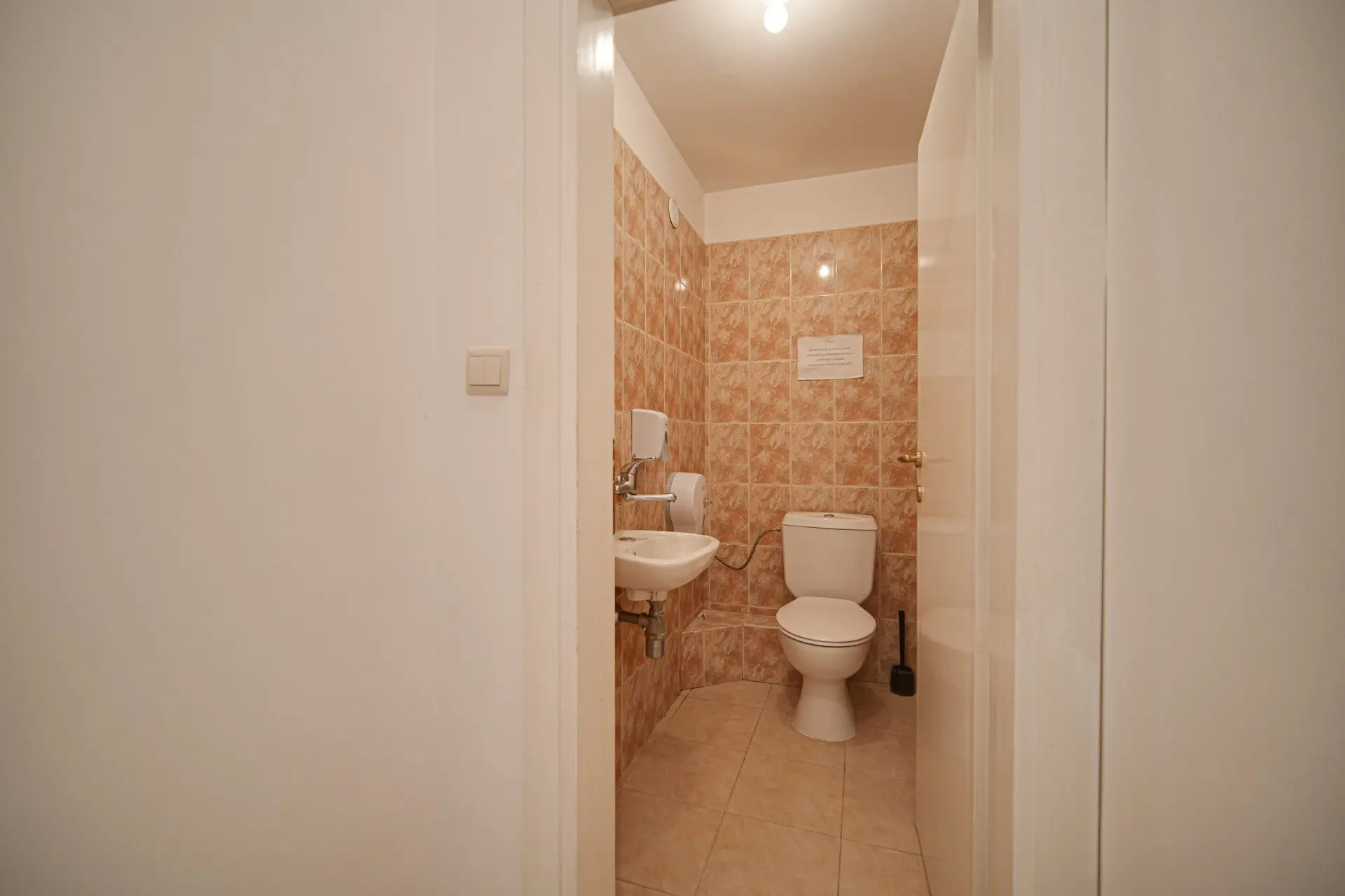 3ed6653acf376524fb3f2aa70c7ace79-1 Bright office on two floors in Lozenets district for sale
