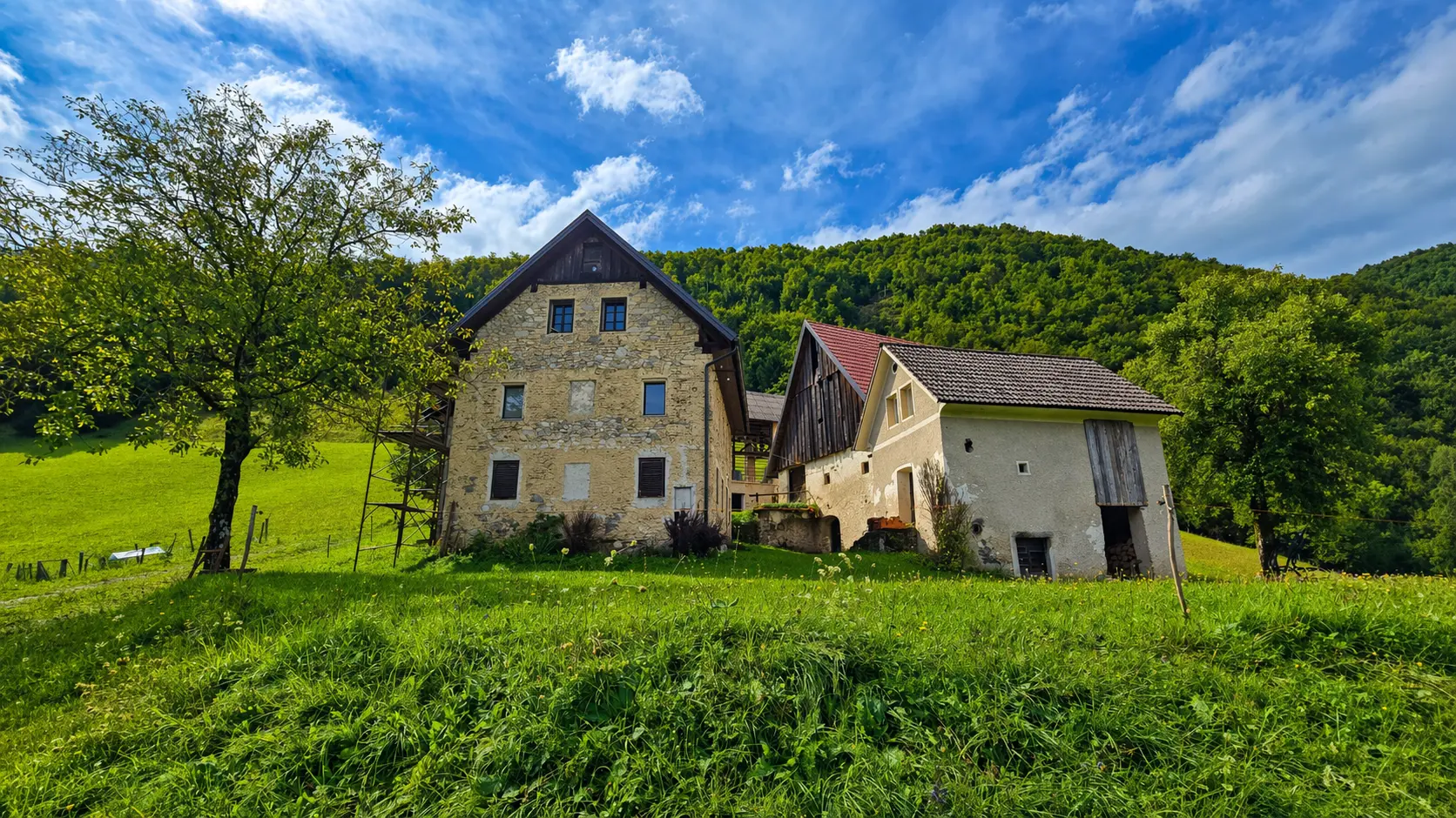 4-1 Idrija–Cerkno Area, Unique 40-Hectare Estate with Private Water Spring
