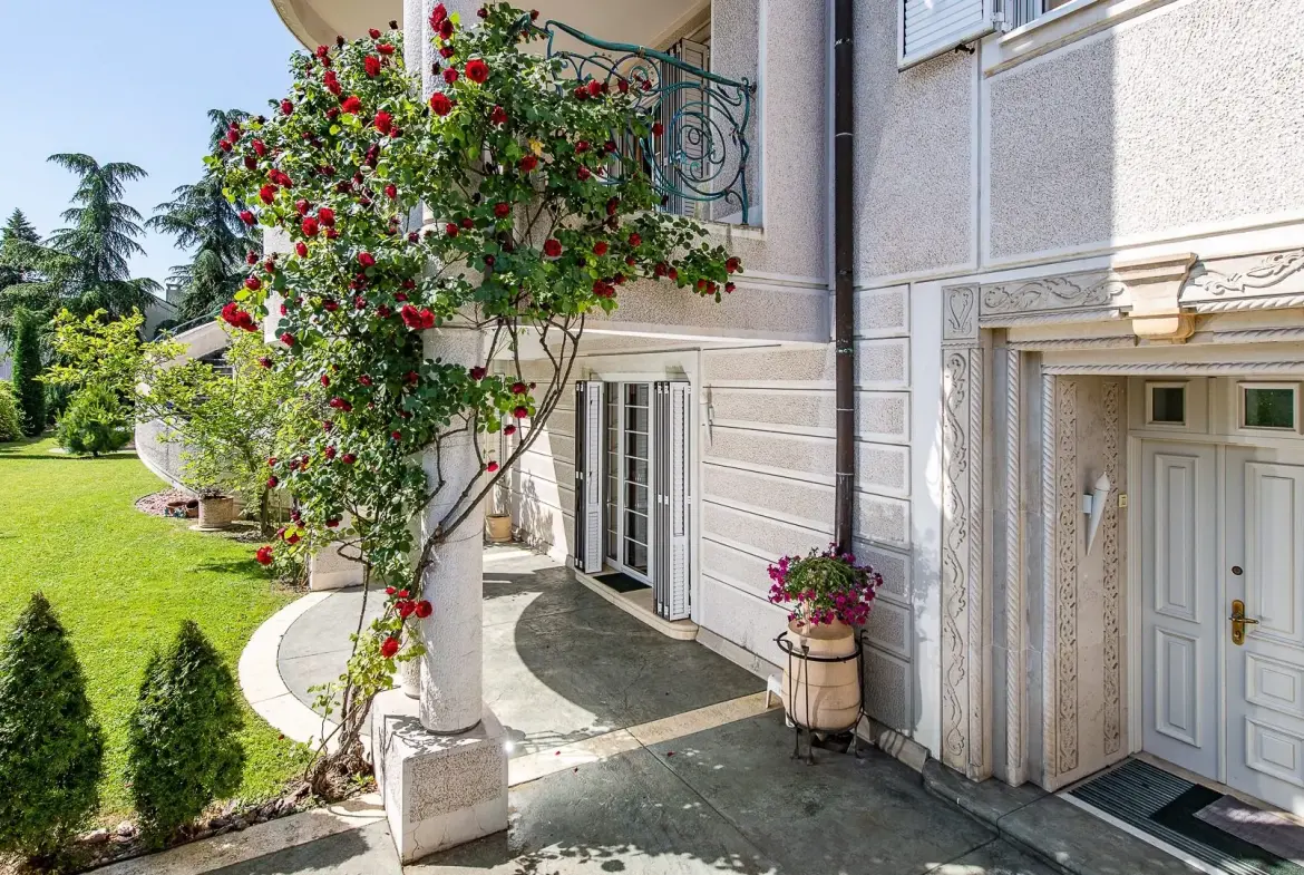 10-Bedroom Villa, 503 m² – Generala Nikodija Stefanovića, Savski venac, Belgrade