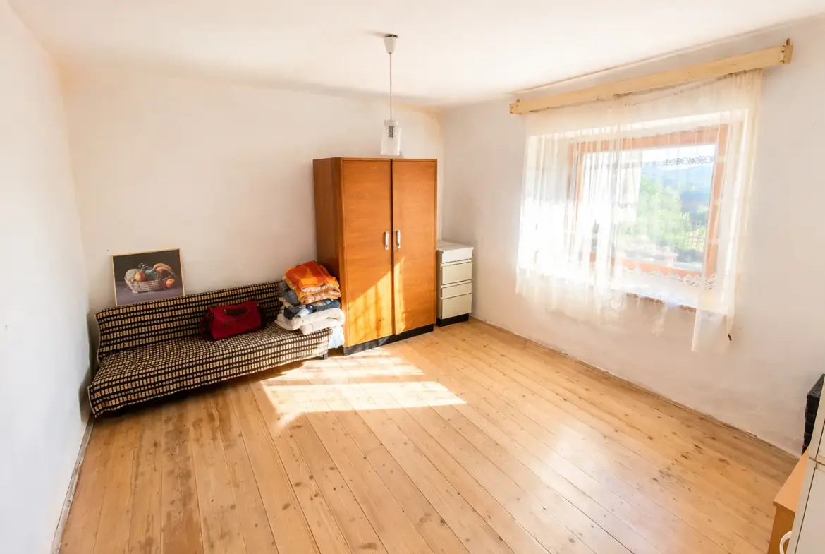 Vipava Valley – Semi-detached house above Vipava Valley