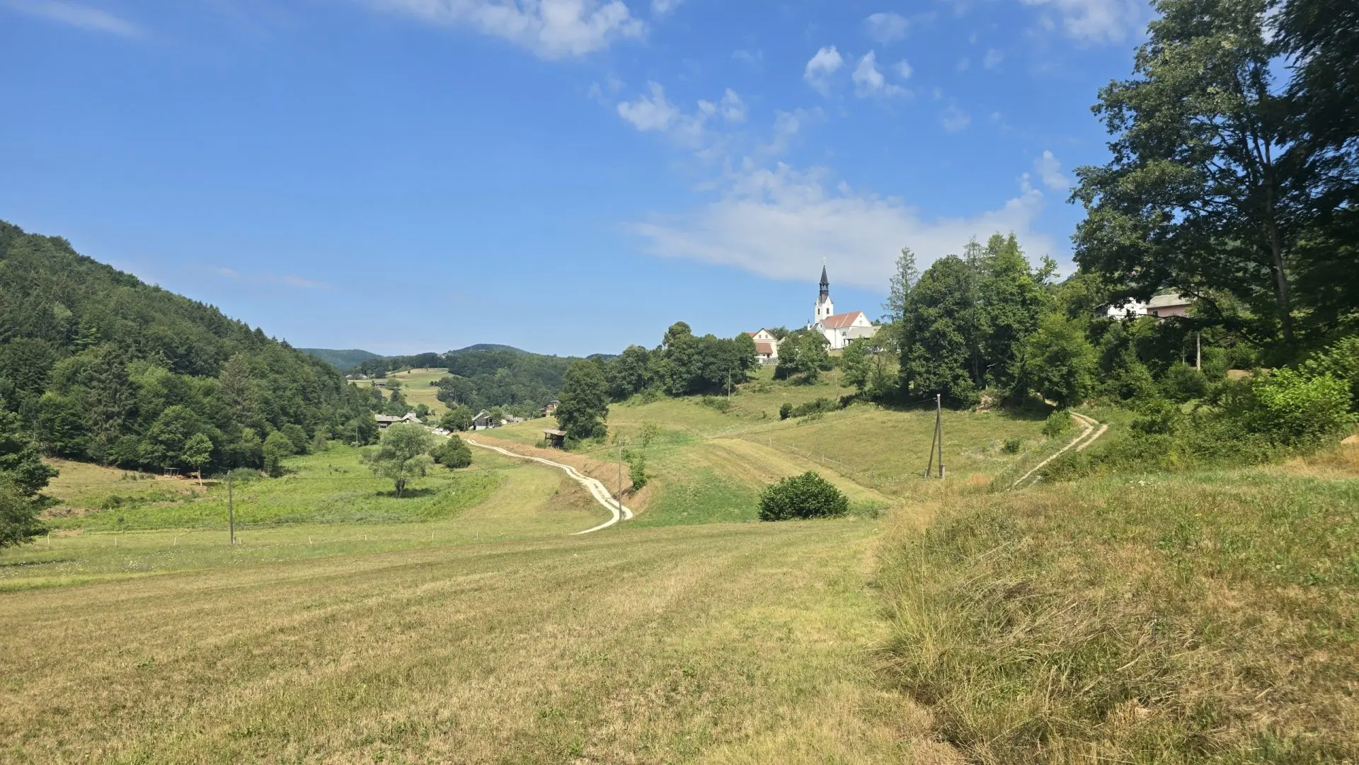 4-5 Ljubljana Area – Exceptional Country Estate with 5.5 Hectares