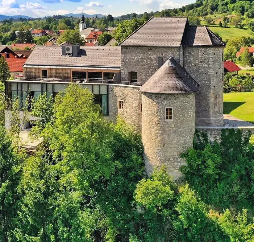 Vinica Castle – Fully renovated Castle with views, river, unique opportunity