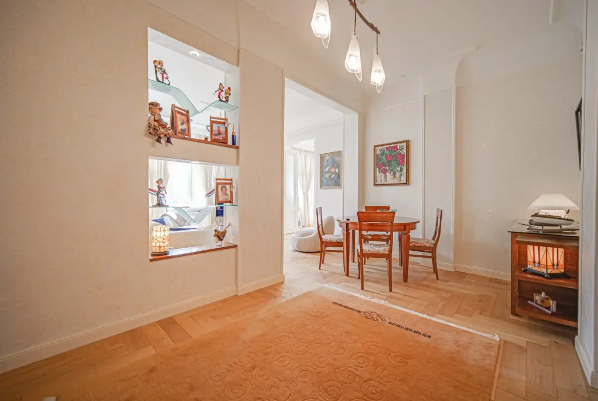Elegant apartment with panoramic views in the heart of Sofia for sale