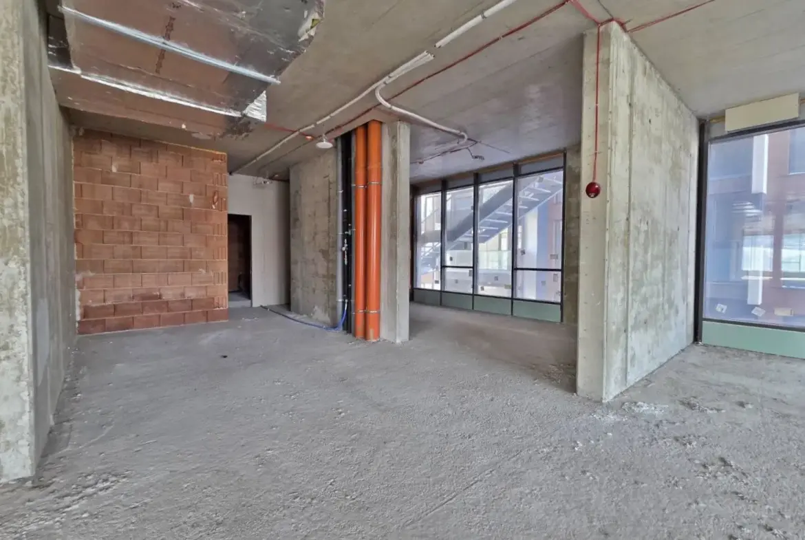 Office in a multifunctional building, class A for sale