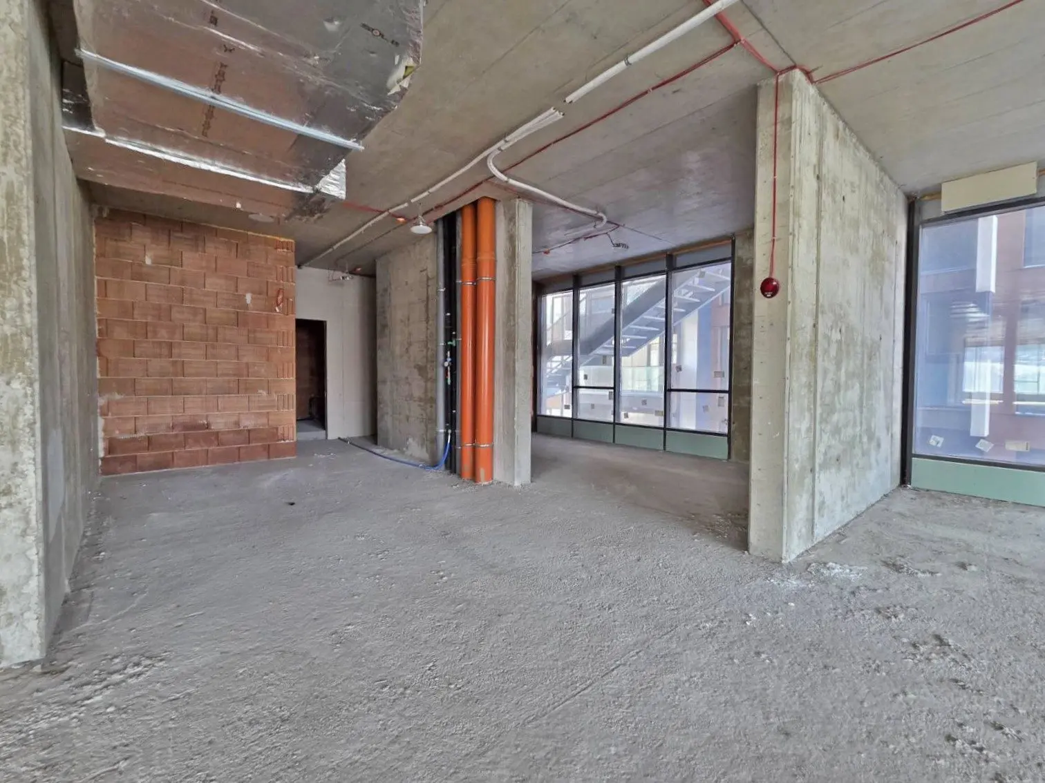 Office in a multifunctional building, class A for sale