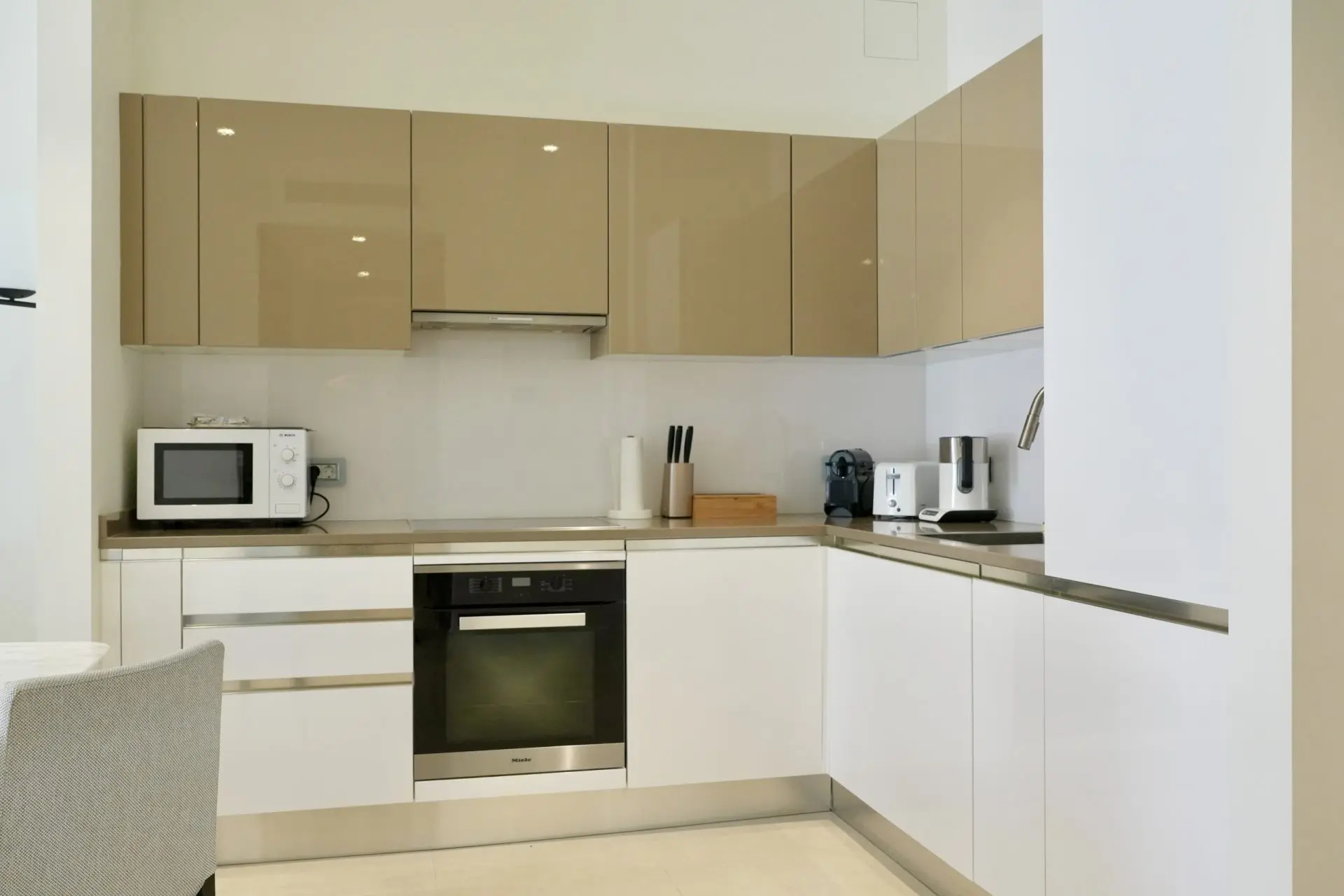 Luxury furnished 1bdr Apartment, with direct access to a swimming pool