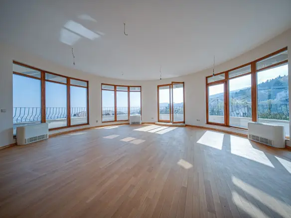 Exclusive building with panoramic views and the possibility of individual sales