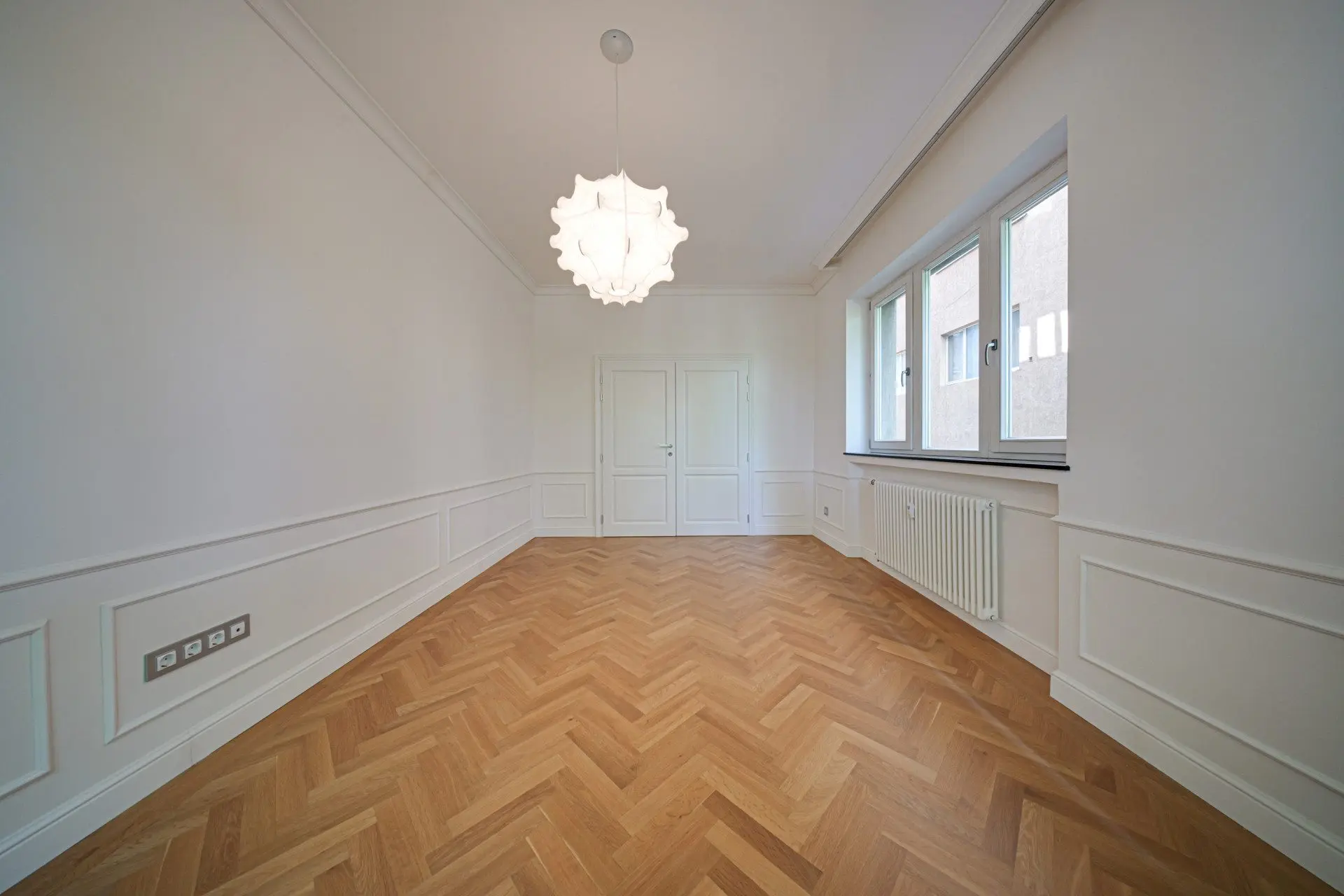 Exclusive apartment for sale in close proximity to the National Assembly