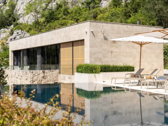 Villa Mandragora, Kotor