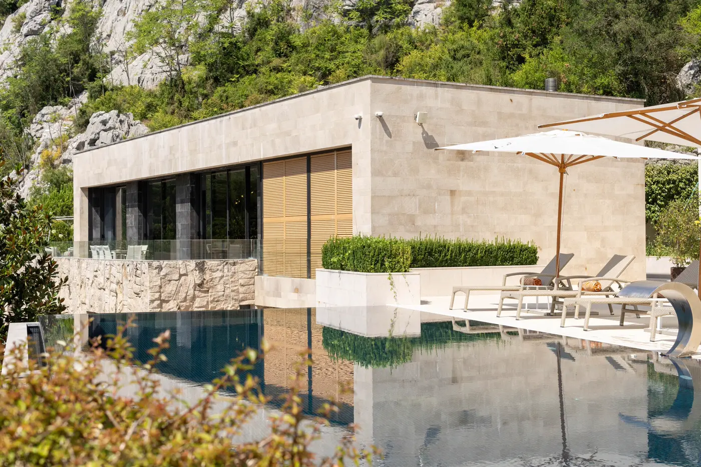 45-6 Villa Mandragora, Kotor
