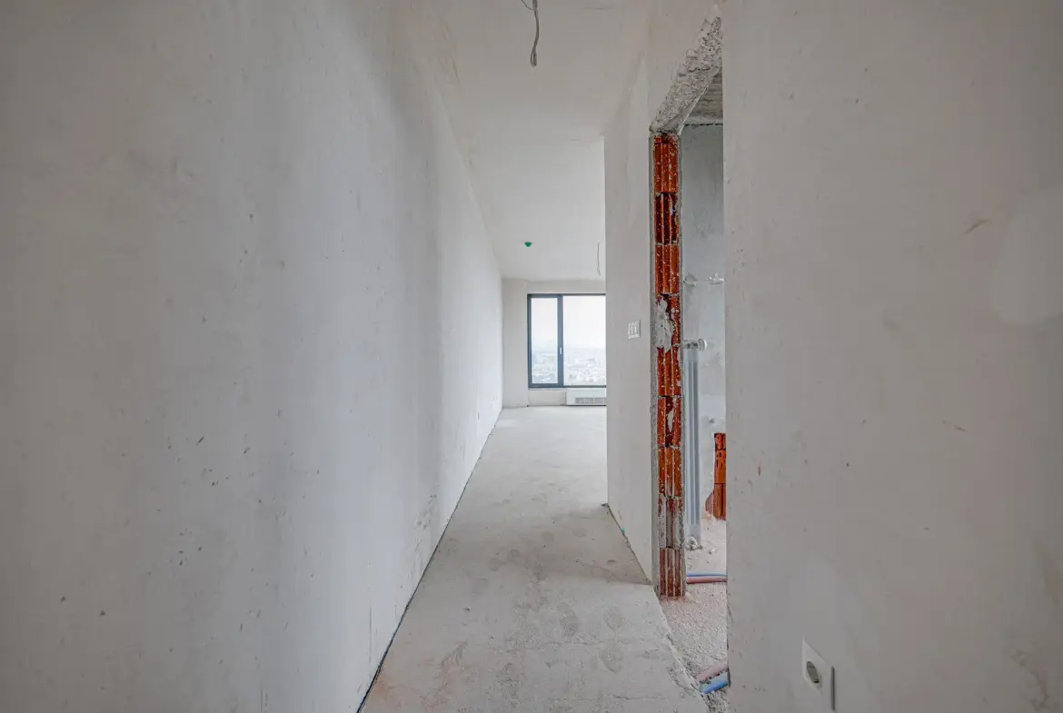 Three-room apartment in a modern new building next to MALL Paradise for sale