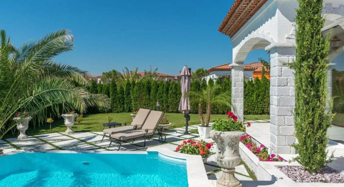 Luxurious two bedroom villa and pool in Sunny Beach for sale