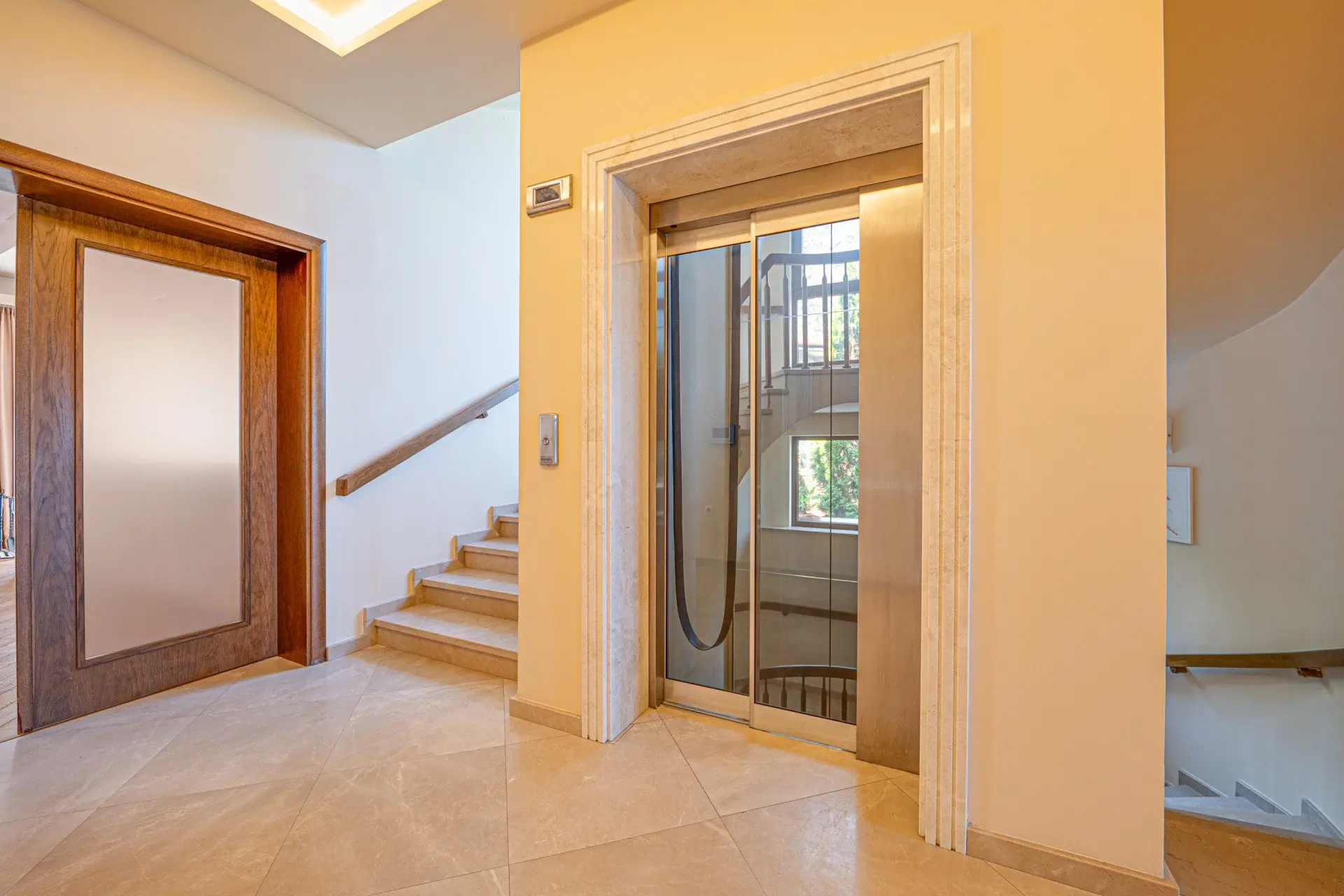 46b145e3e7955c756220c2b0c104b308 A house with a great location in Boyana district for sale