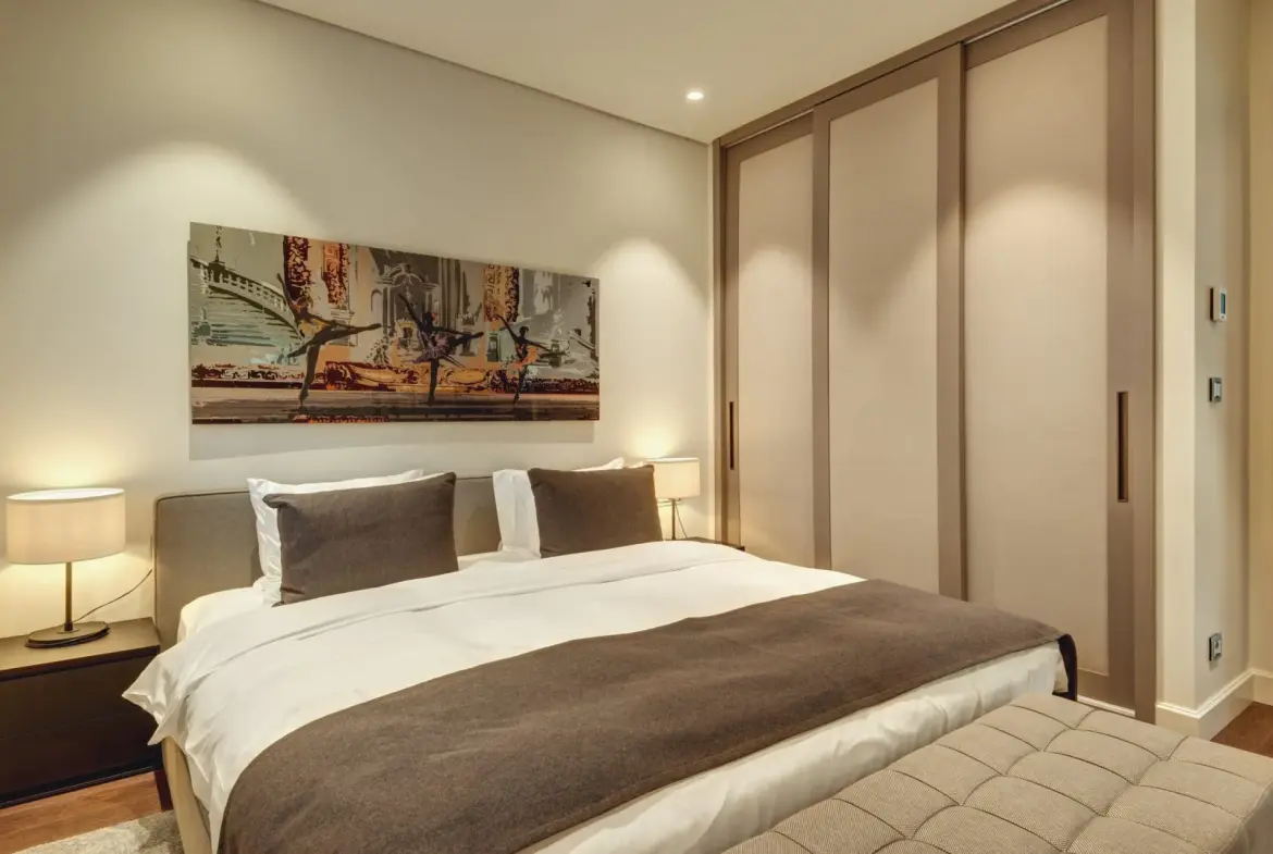 Elegant two-bedroom apartment in Marina Residence