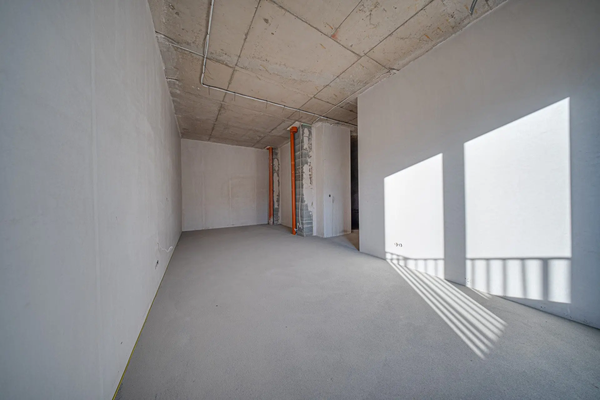 Three-bedroom apartment in a new complex near Paradise Mall