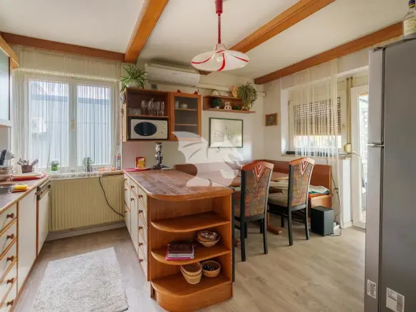 Apartment, 3 room – Rožna dolina, Ljubljana