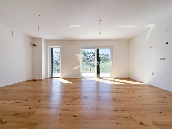 Apartment, 3 room – Logatec, Ljubljana – suburbs