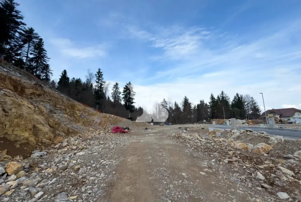 Land, For building – Logatec, Ljubljana – suburbs