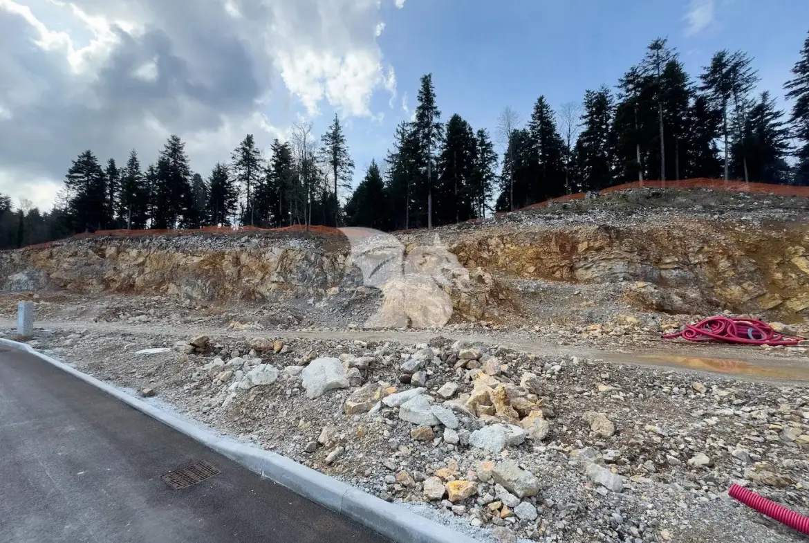 Land, For building – Logatec, Ljubljana – suburbs