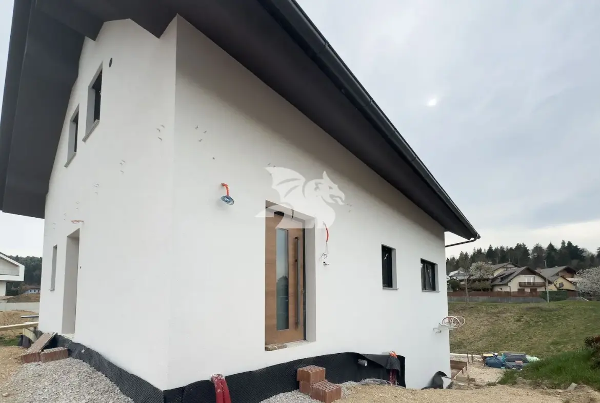 Apartment, 3.5 room – Logatec, Ljubljana – suburbs