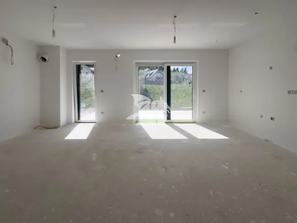 Apartment, 3.5 room – Logatec, Ljubljana – suburbs