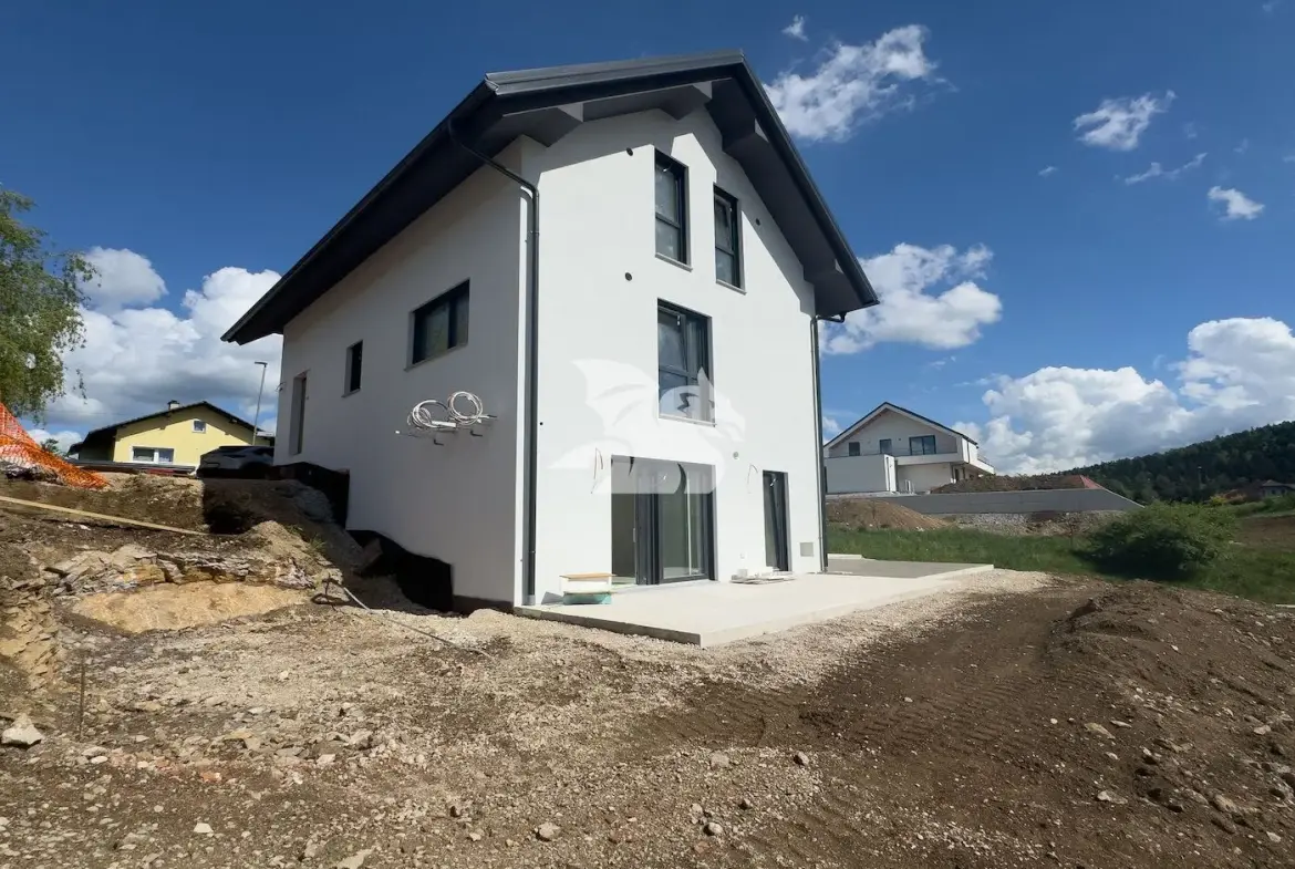 Apartment, 3.5 room – Logatec, Ljubljana – suburbs