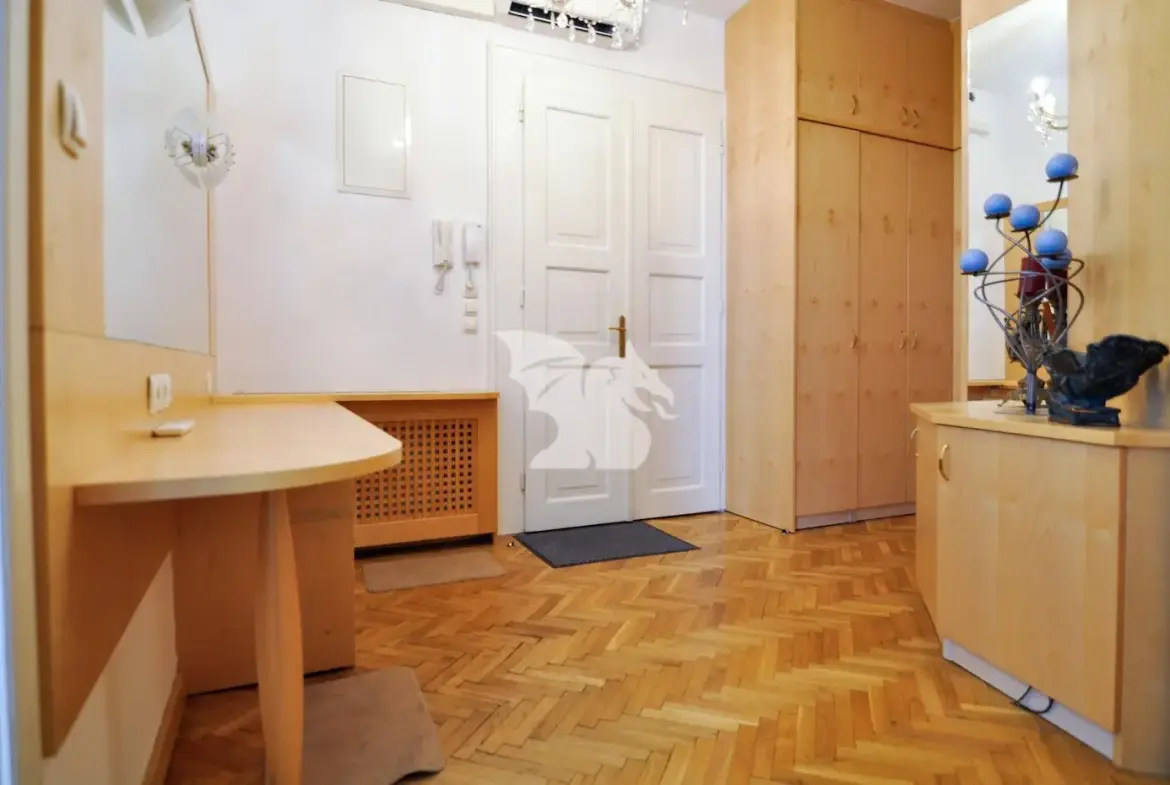 Apartment, 3 room – Center, Ljubljana