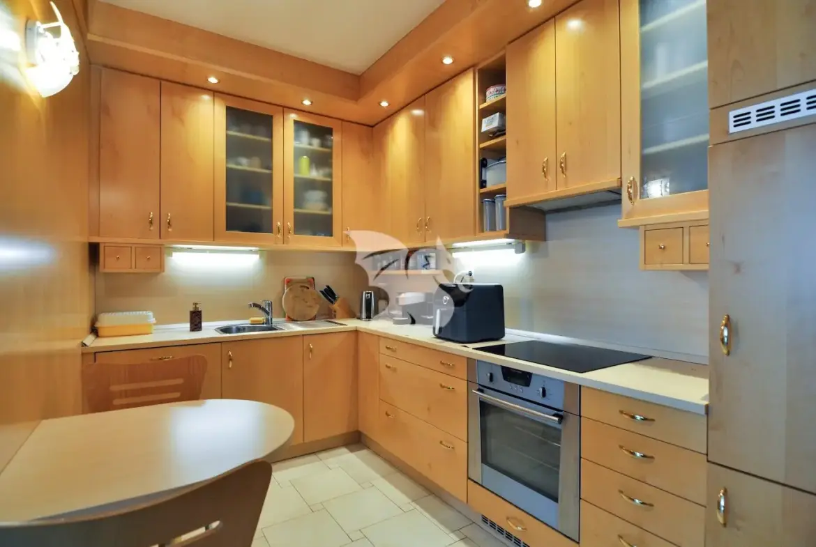 Apartment, 3 room – Center, Ljubljana