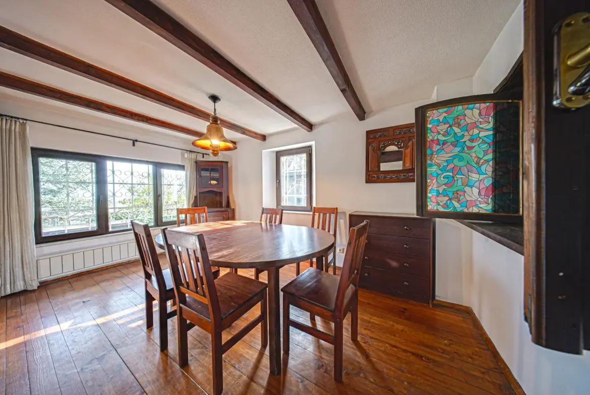 A cozy house with a beautiful yard and a perfect location in Dragalevtsi for sale