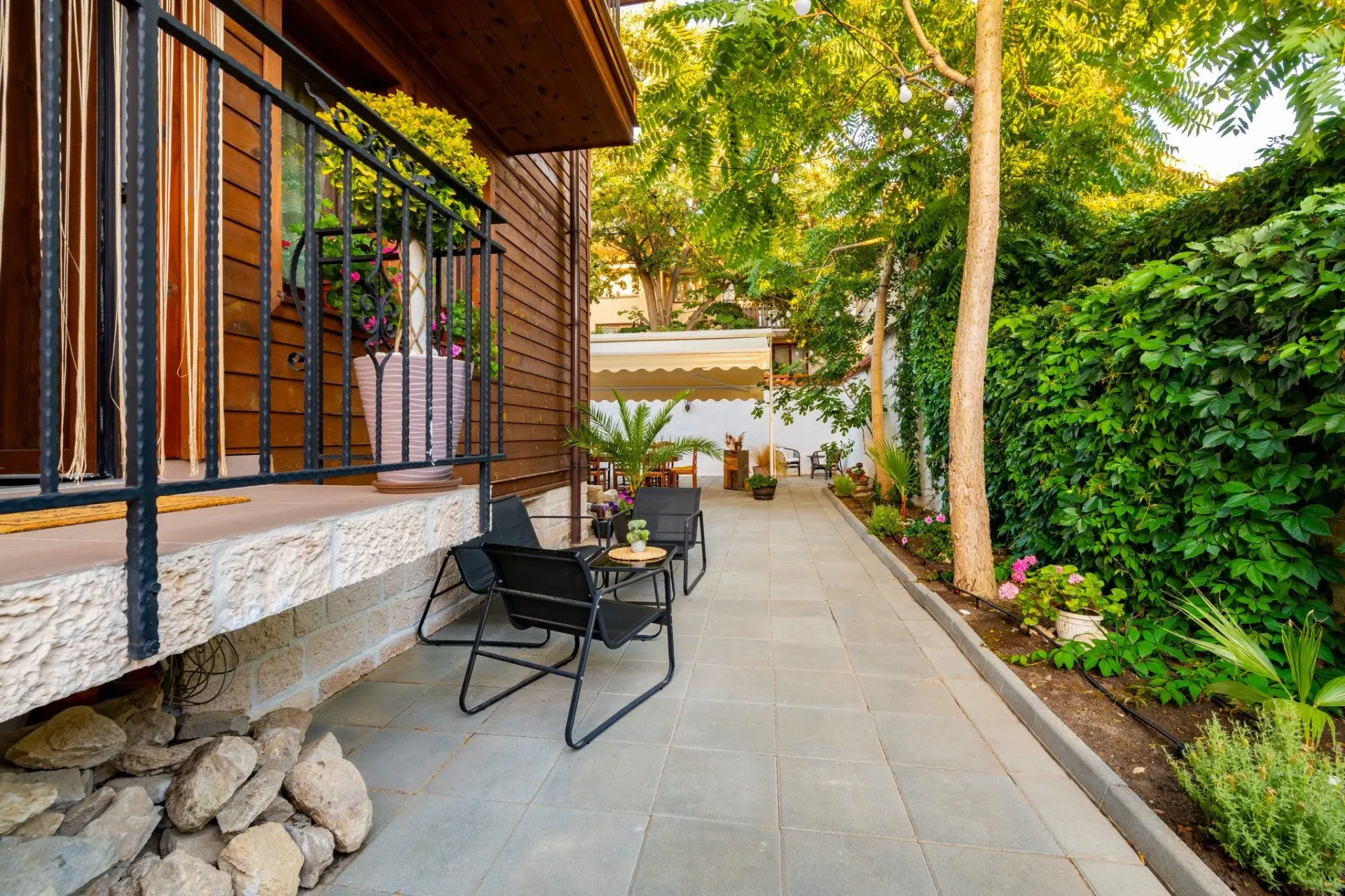 Guest house in Nessebar for sale