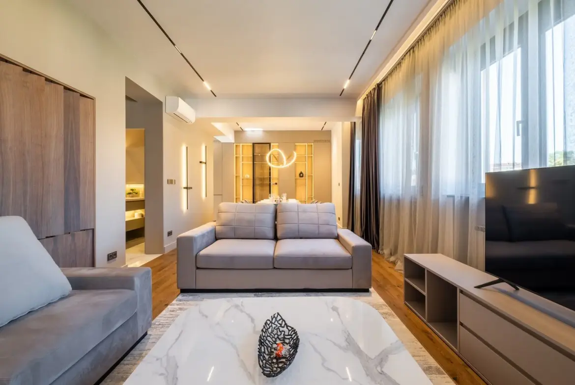 Elegant panoramic apartment on Tsar Osvoboditel Blvd