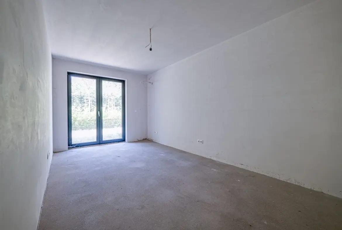 Apartment with a spacious private yard and a garage with direct indoor access in downtown Sofia