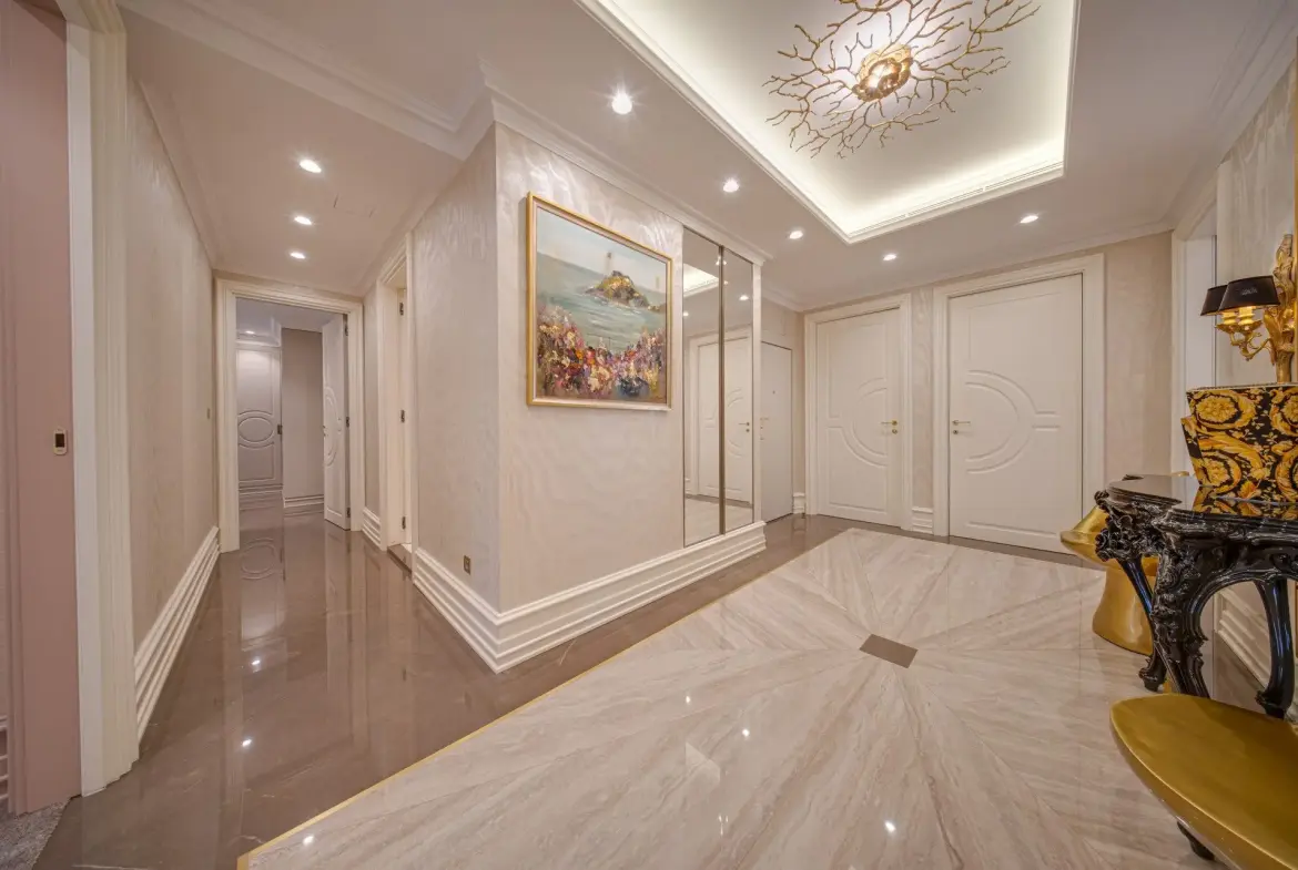 Impressive apartment with a top location in one of the most preferred neighborhoods of the capital, Iztok