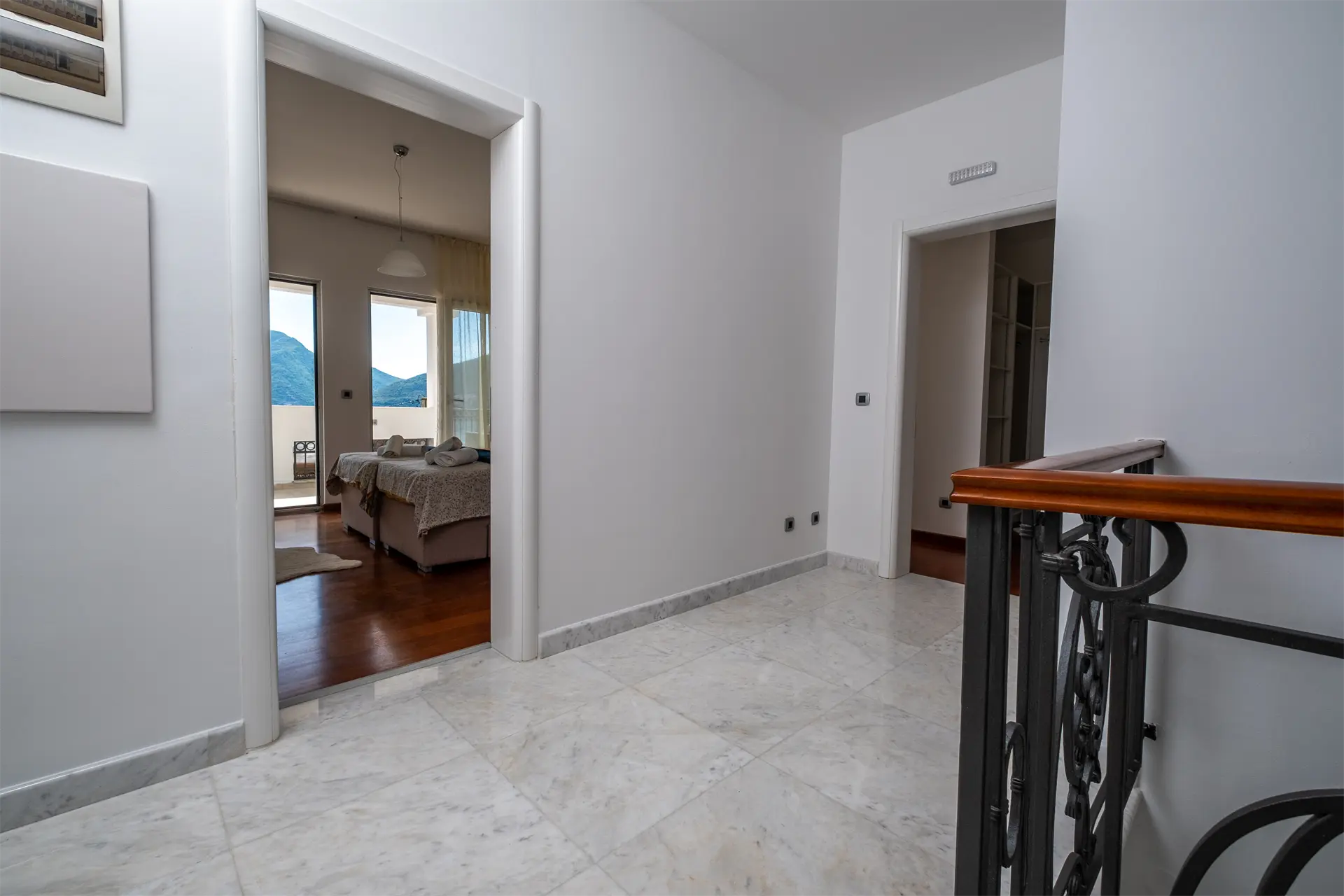 Four bedrooms villa Boka Bay