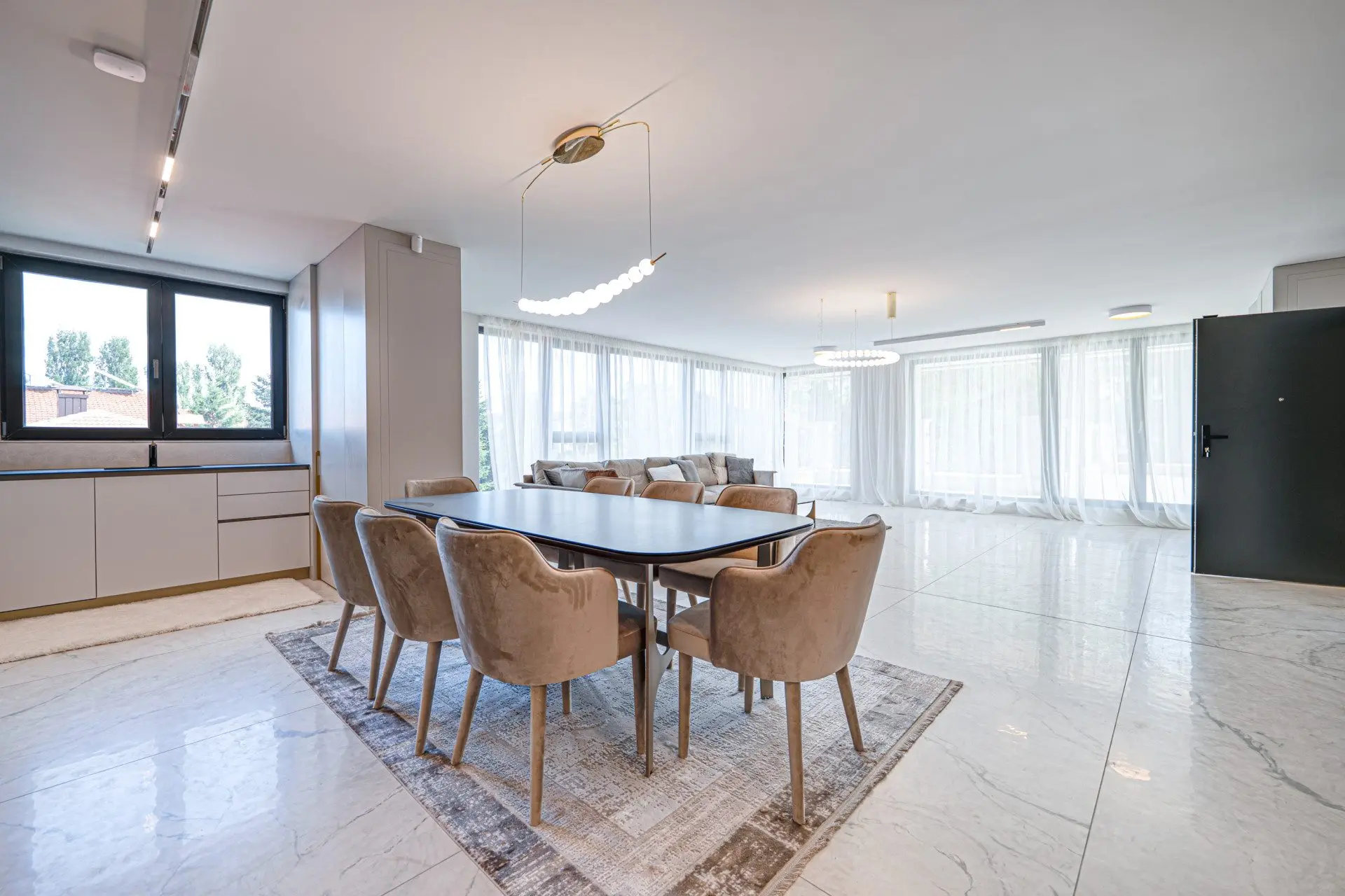 Three-bedroom apartment in a boutique building in Dragalevtsi near Britanica Park School