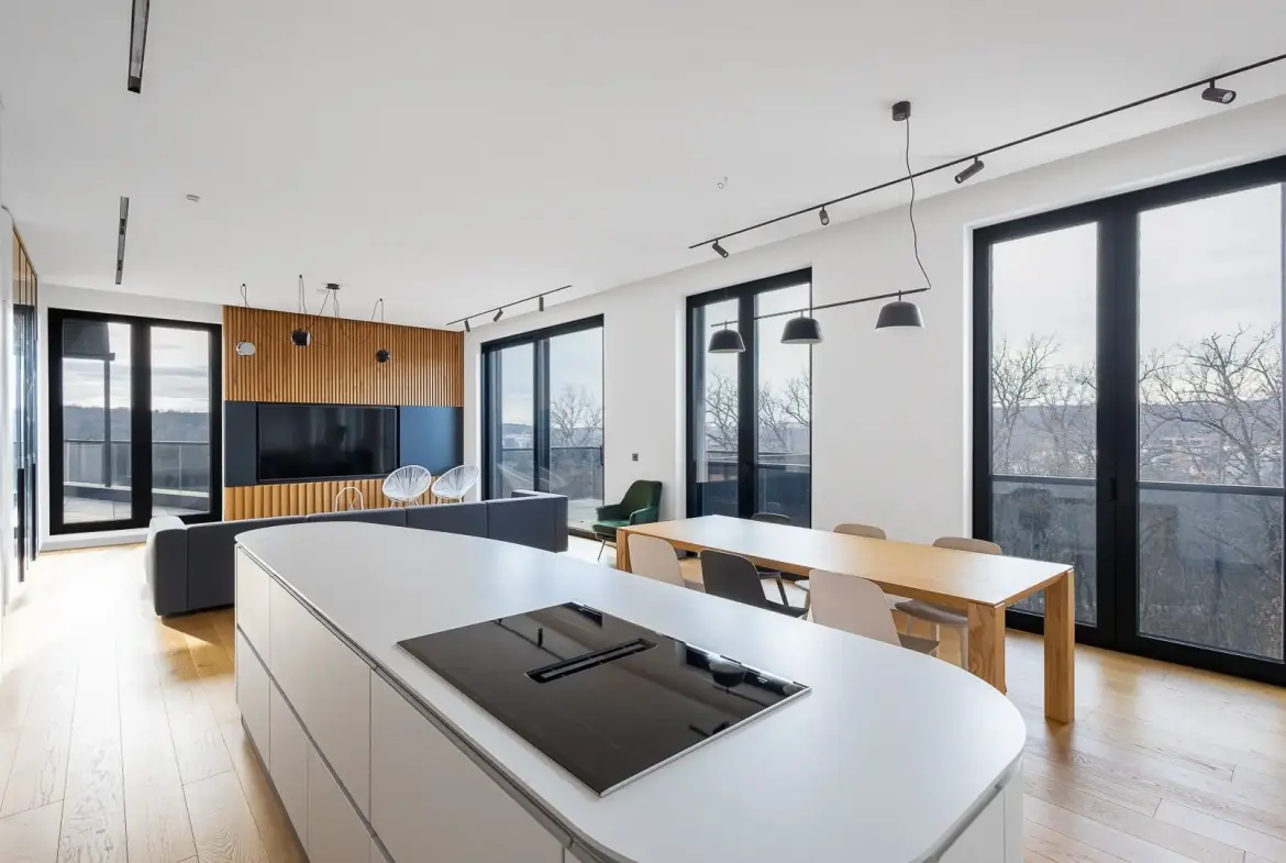 3-Bedroom Apartment, 184 m² – Green Hill, Savski venac, Belgrade
