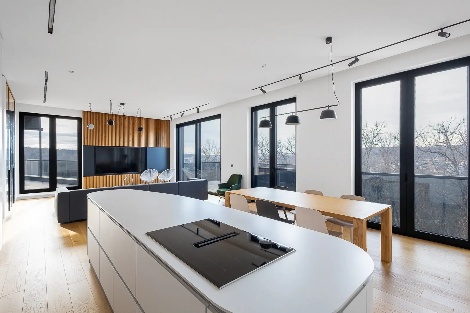 3-Bedroom Apartment, 184 m² – Green Hill, Savski venac, Belgrade