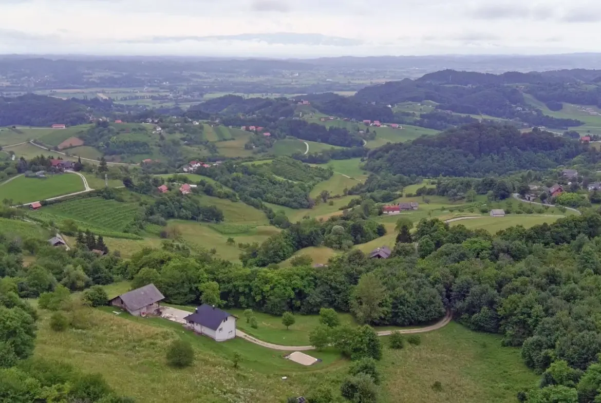 South Slovenia area – Building land and building permit for construction in Podgorje