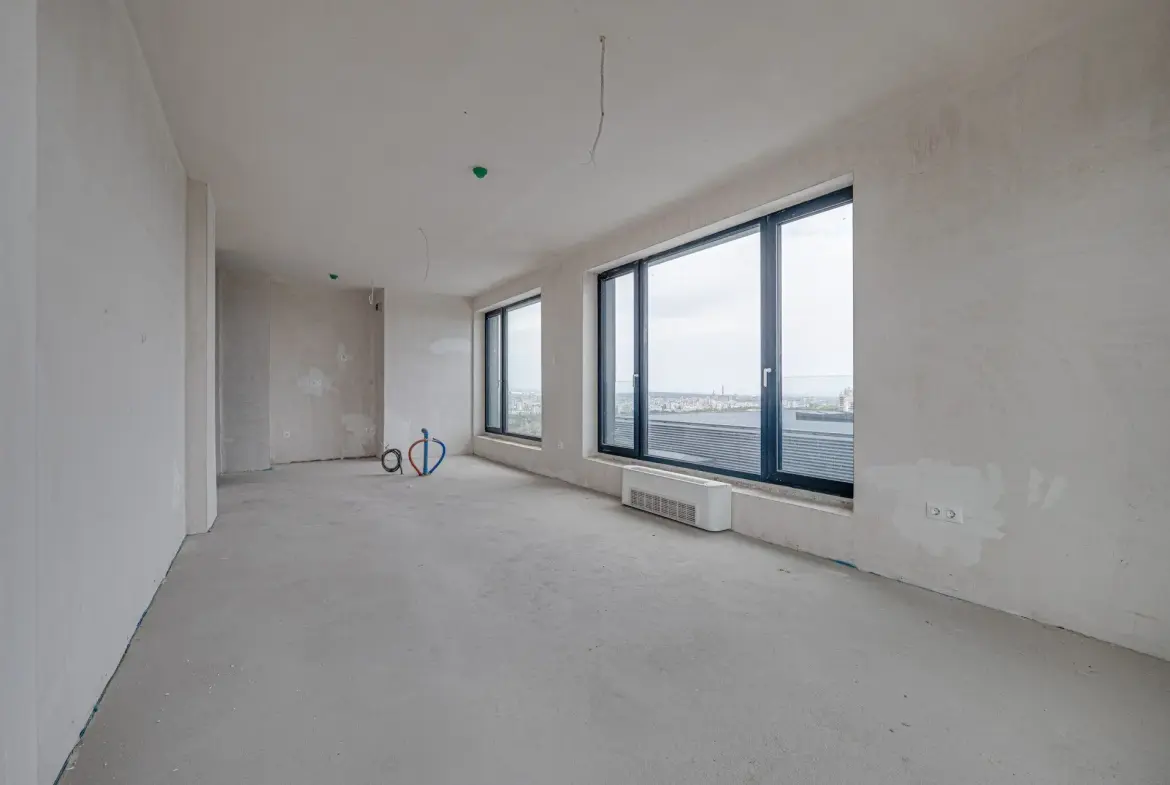 Three-room apartment in a modern new building next to MALL Paradise for sale