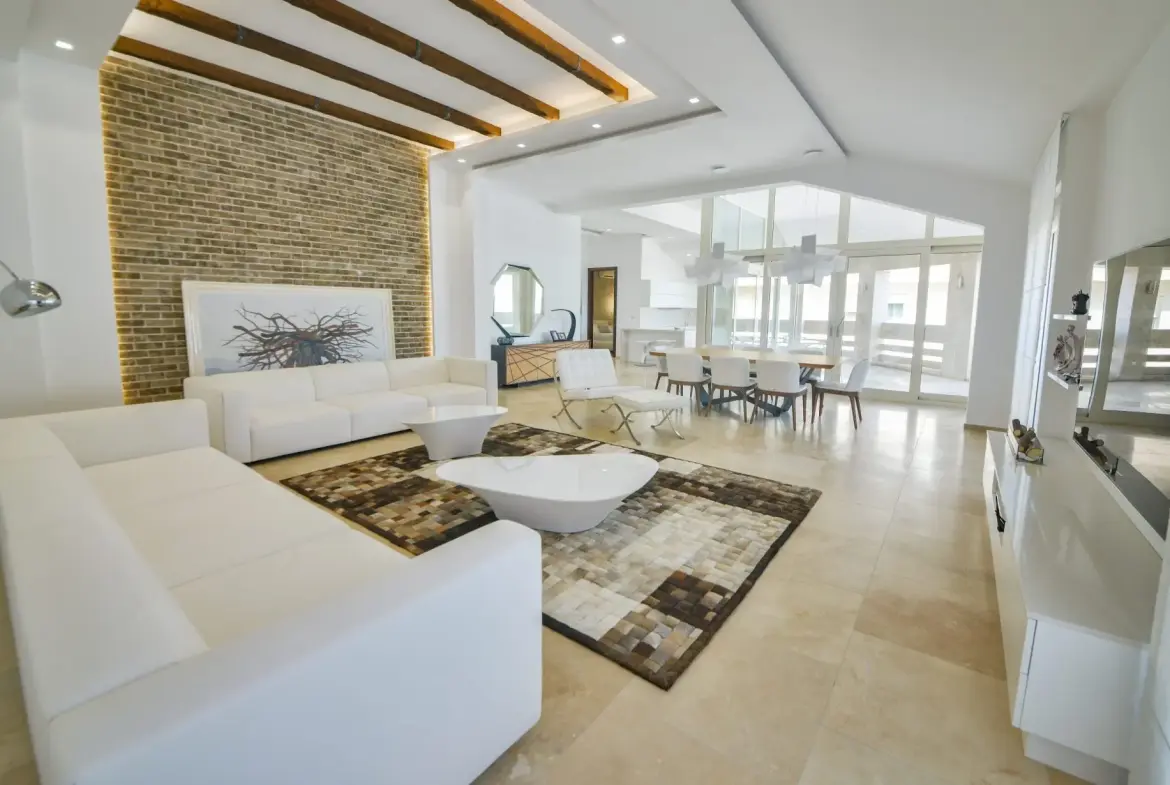3-Bedroom Apartment in Pod magistralom, Budva