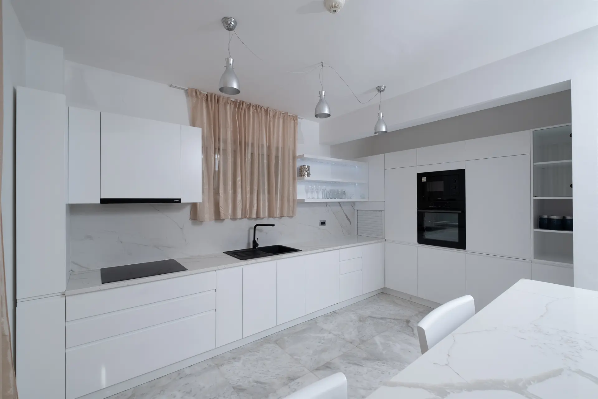 Four bedrooms villa Boka Bay