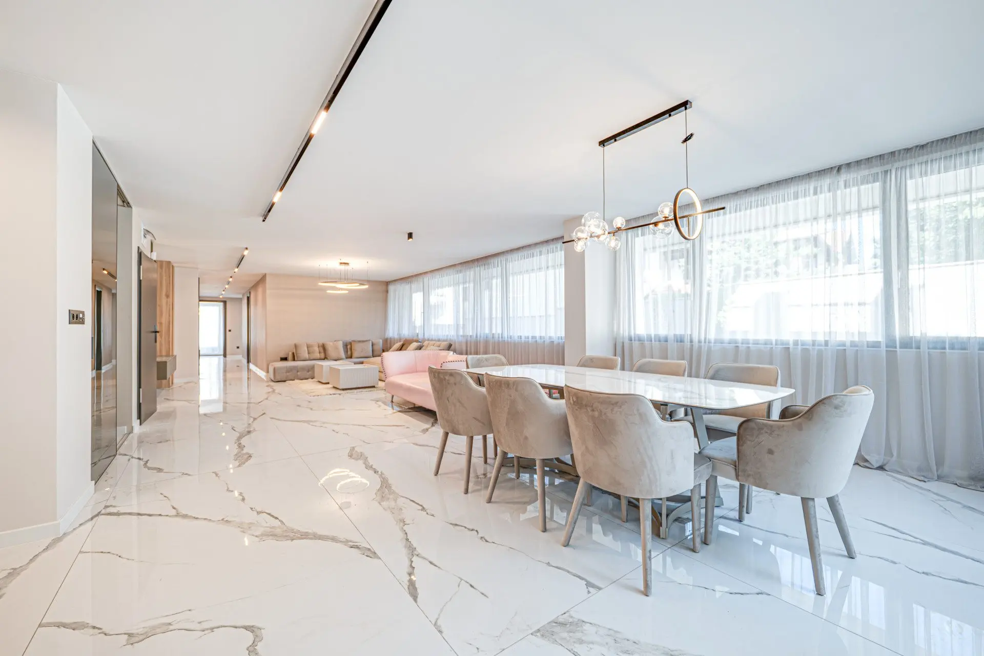 Three-bedroom apartment in a boutique building in Dragalevtsi near Britanica Park School