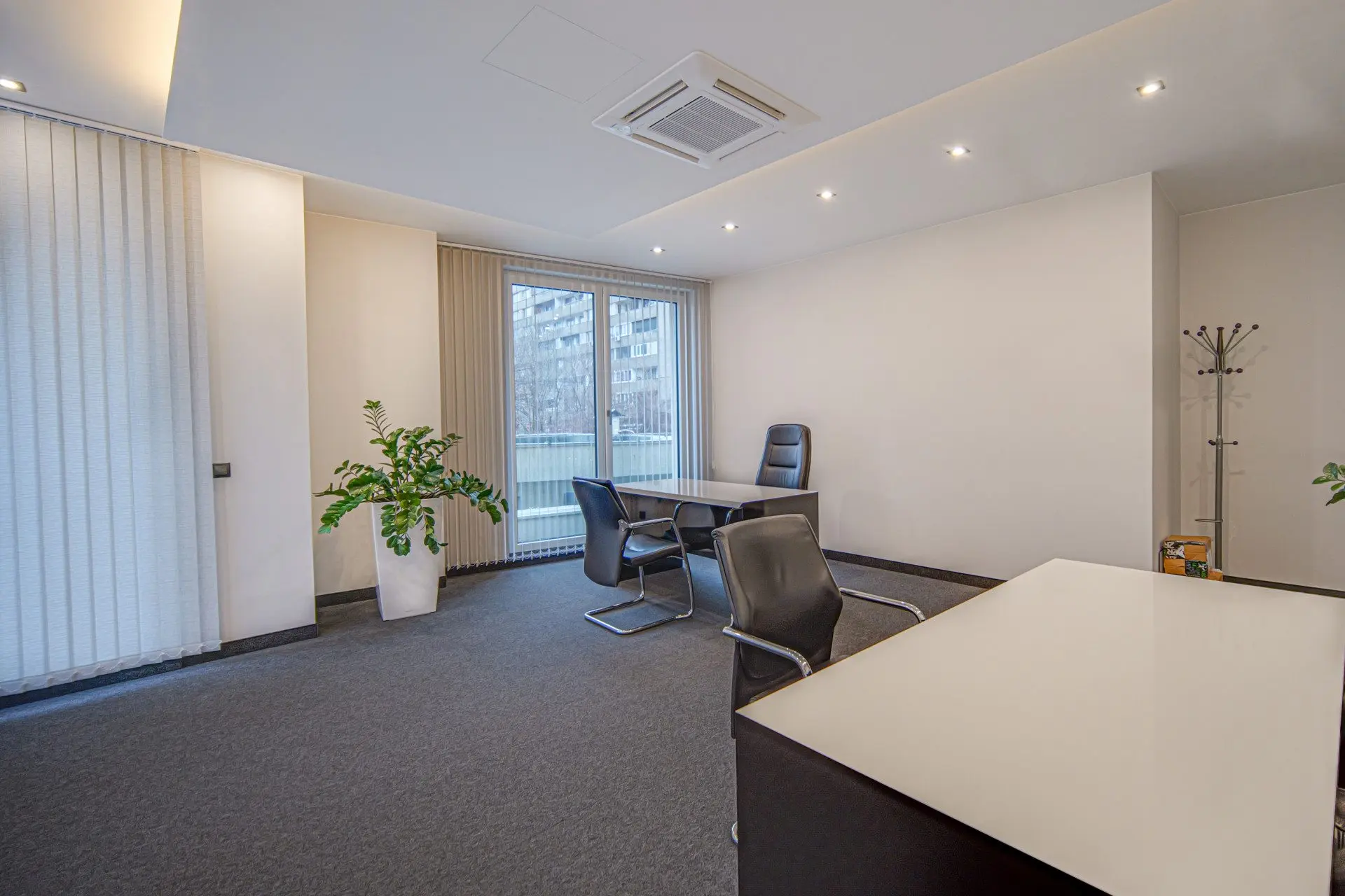 Exclusive office in Krasno Selo for sale